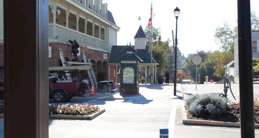 Dahlonega historic district square